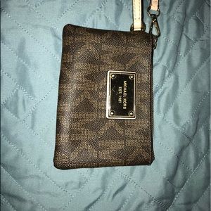 Micheal kors wristlet
